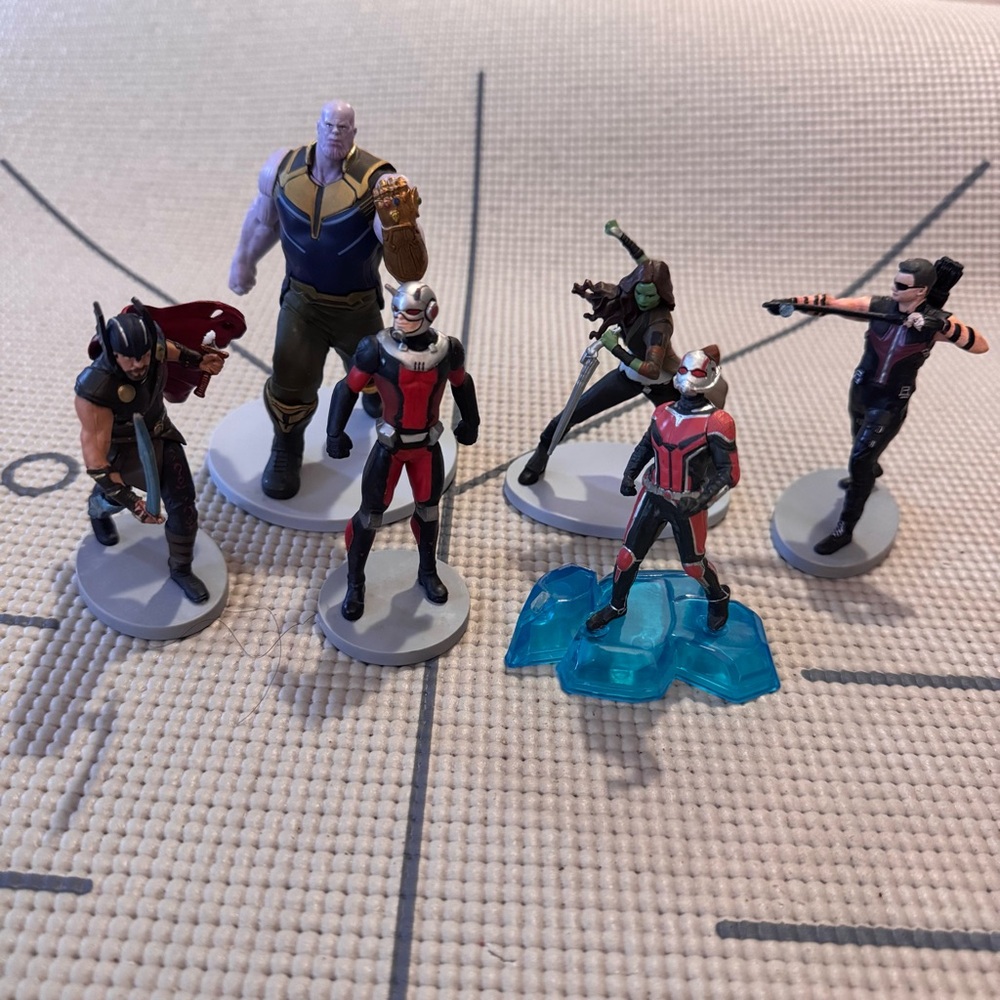 Lot 6 Disney Marvel  PVC Figures Infinity War Endgame Thanos Hawkeye Antman Etc